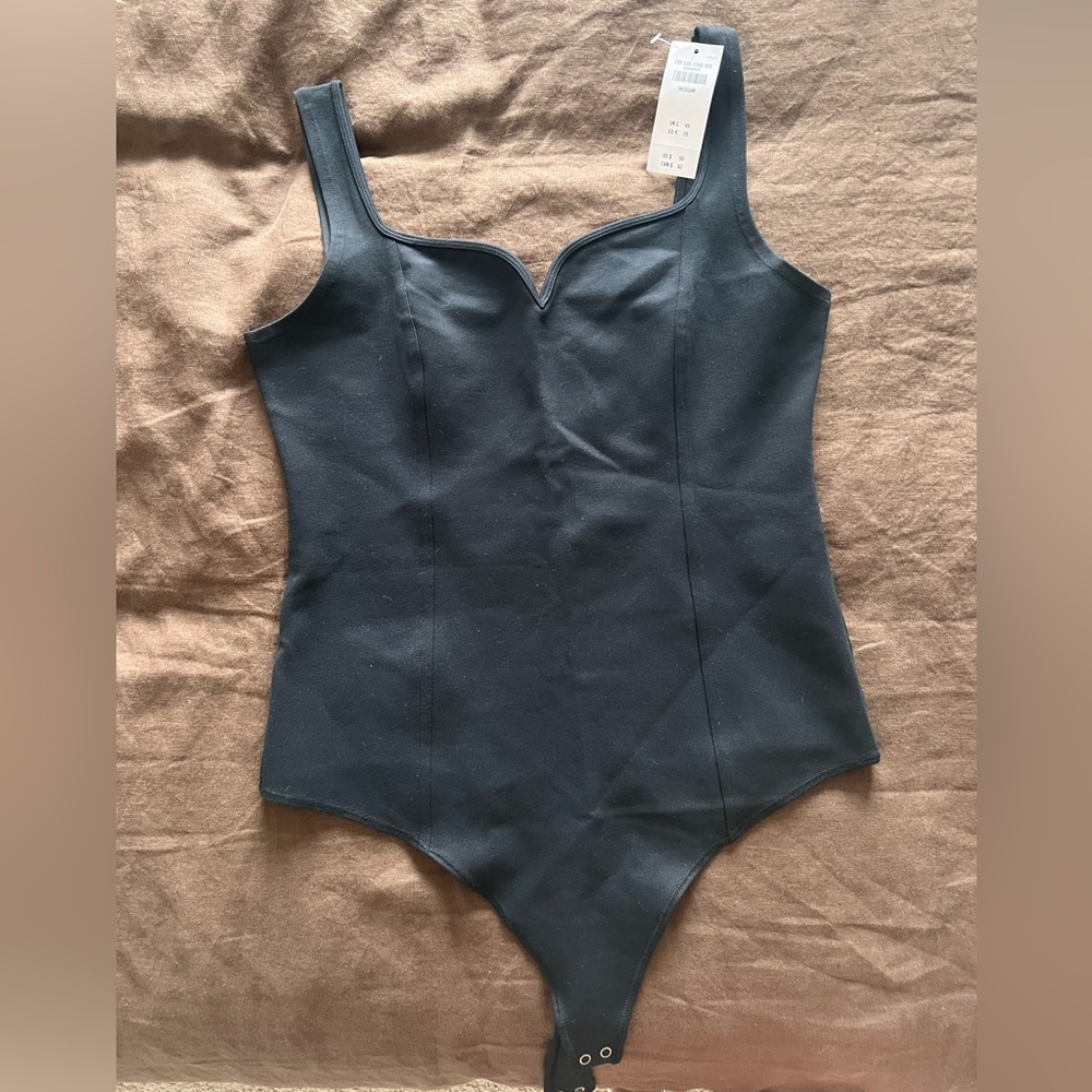 NWT- Abercrombie Sweetheart Bodysuit